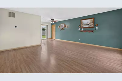 7606 W Royce Court, Frankfort, IL 60423 - Photo 2