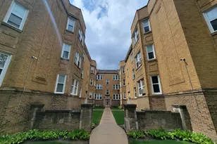 6416 N Richmond St, Chicago, IL 60645 - Photo 1