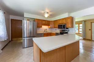 403 N 3rd St, Malta, IL 60150 - Photo 6