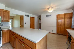 403 N 3rd St, Malta, IL 60150 - Photo 8