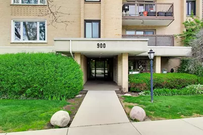 900 S River Road #4B, Des Plaines, IL 60016 - Photo 2