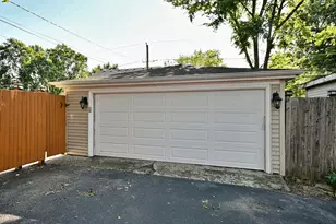 5728 Plymouth Ave, Downers Grove, IL 60516 - Photo 22