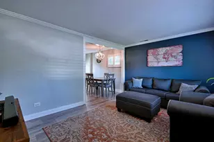 5728 Plymouth Ave, Downers Grove, IL 60516 - Photo 4
