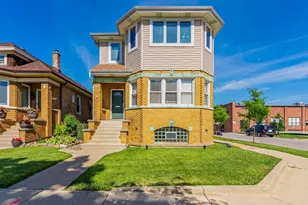 2901 N 76th Ct, Elmwood Park, IL 60707 - Photo 1