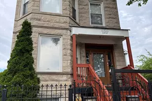 1722 N Drake Ave, Chicago, IL 60647 - Photo 1