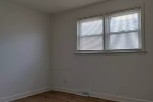 7910 S Muskegon Ave, Chicago, IL 60617 - Photo 10