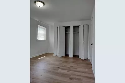 7910 S Muskegon Avenue #1, Chicago, IL 60617 - Photo 6