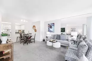 155 N Harbor Dr, Chicago, IL 60601 - Photo 4