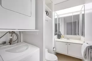 155 N Harbor Dr, Chicago, IL 60601 - Photo 10
