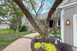 211 Ridge Ln, Lake in the Hills, IL 60156 - Photo 4