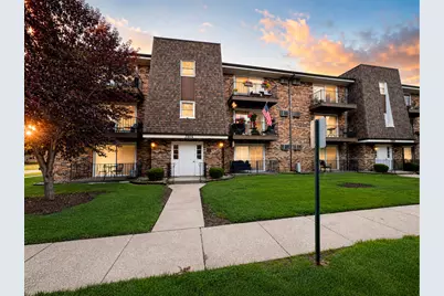 7101 98th Street #301, Chicago Ridge, IL 60415 - Photo 1