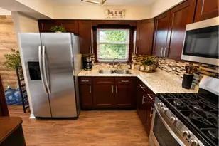 7101 98th St, Chicago Ridge, IL 60415 - Photo 2
