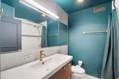4250 N Marine Drive #2130, Chicago, IL 60613 - Photo 10