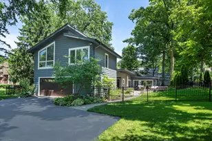 645 Indian Rd, Glenview, IL 60025 - Photo 1