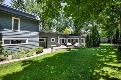 645 Indian Road, Glenview, IL 60025 - Photo 2