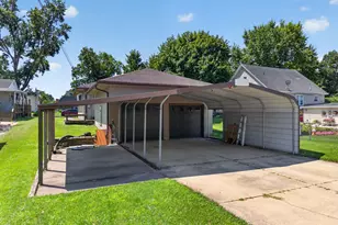 612 W Cleveland St, Spring Valley, IL 61362 - Photo 30