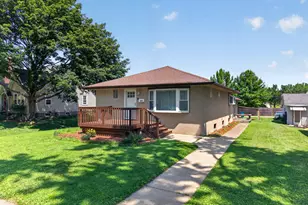 612 W Cleveland St, Spring Valley, IL 61362 - Photo 1