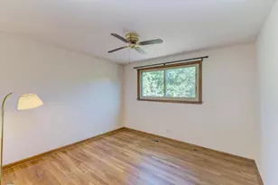 910 W White Oak St, Arlington Heights, IL 60005 - Photo 32