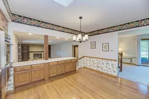 910 W White Oak St, Arlington Heights, IL 60005 - Photo 16