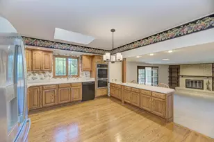 910 W White Oak St, Arlington Heights, IL 60005 - Photo 14