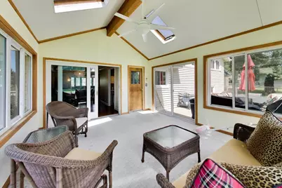 1113 W Weathersfield Way, Schaumburg, IL 60193 - Photo 14