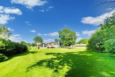 1113 W Weathersfield Way, Schaumburg, IL 60193 - Photo 32