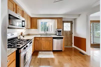1113 W Weathersfield Way, Schaumburg, IL 60193 - Photo 12