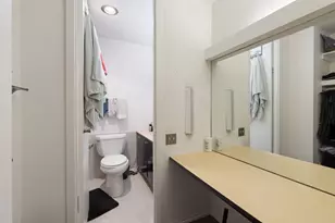 2400 N Lakeview Ave, Chicago, IL 60614 - Photo 18