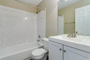 2316 Highland Ct, Schaumburg, IL 60194 - Photo 14