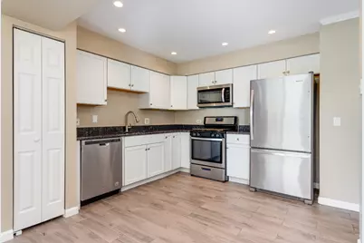 2316 Highland Court #2316, Schaumburg, IL 60194 - Photo 4