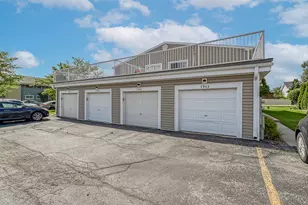 7943 164th Ct, Tinley Park, IL 60477 - Photo 2