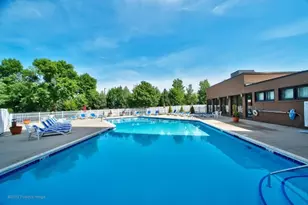 6340 Americana Dr, Willowbrook, IL 60527 - Photo 20