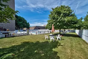 6340 Americana Dr, Willowbrook, IL 60527 - Photo 22