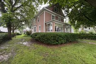 220 E Ave, Rochelle, IL 61068 - Photo 2