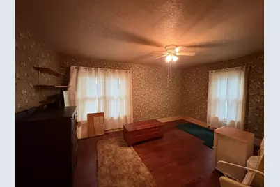 220 E Avenue, Rochelle, IL 61068 - Photo 24