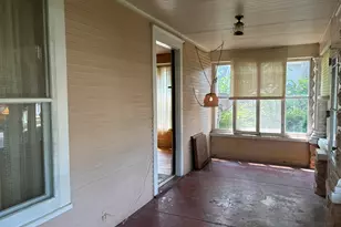 220 E Ave, Rochelle, IL 61068 - Photo 4