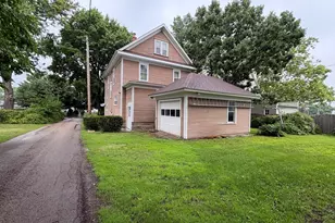 220 E Ave, Rochelle, IL 61068 - Photo 36