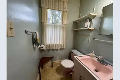 220 E Avenue, Rochelle, IL 61068 - Photo 22
