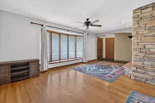 10628 Lockwood Ave, Oak Lawn, IL 60453 - Photo 6