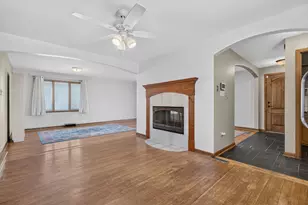 10628 Lockwood Ave, Oak Lawn, IL 60453 - Photo 12