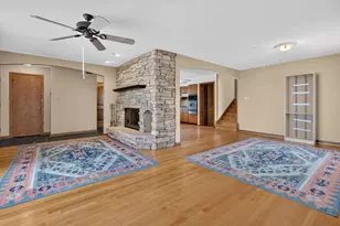 10628 Lockwood Ave, Oak Lawn, IL 60453 - Photo 4