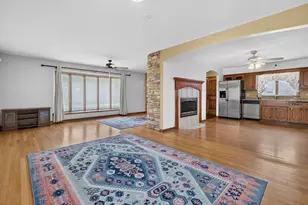 10628 Lockwood Ave, Oak Lawn, IL 60453 - Photo 8