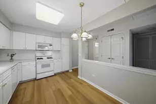 7081 W Touhy Ave, Niles, IL 60714 - Photo 8