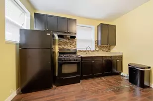 8125 S Evans Ave, Chicago, IL 60619 - Photo 8