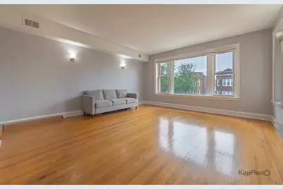 8923 S Blackstone Avenue, Chicago, IL 60617 - Photo 4