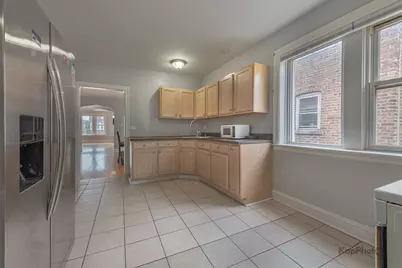8923 S Blackstone Avenue, Chicago, IL 60617 - Photo 12