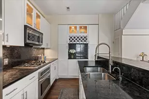 1430 N La Salle Dr, Chicago, IL 60610 - Photo 14