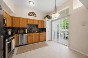 342 Magnolia Ct, Bolingbrook, IL 60440 - Photo 6