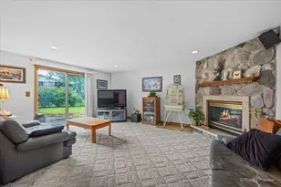 5 Andrew Ln, Schaumburg, IL 60193 - Photo 16