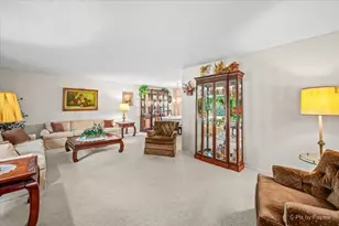 5 Andrew Ln, Schaumburg, IL 60193 - Photo 4